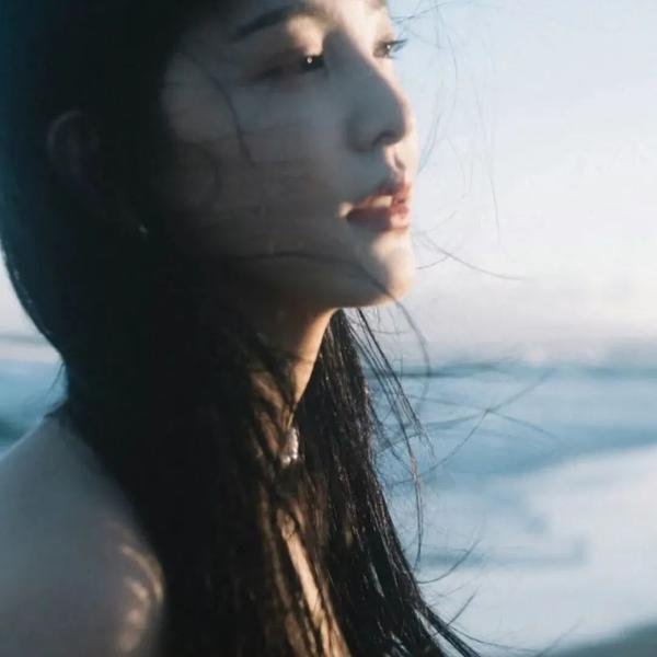 皇帝不在的八月